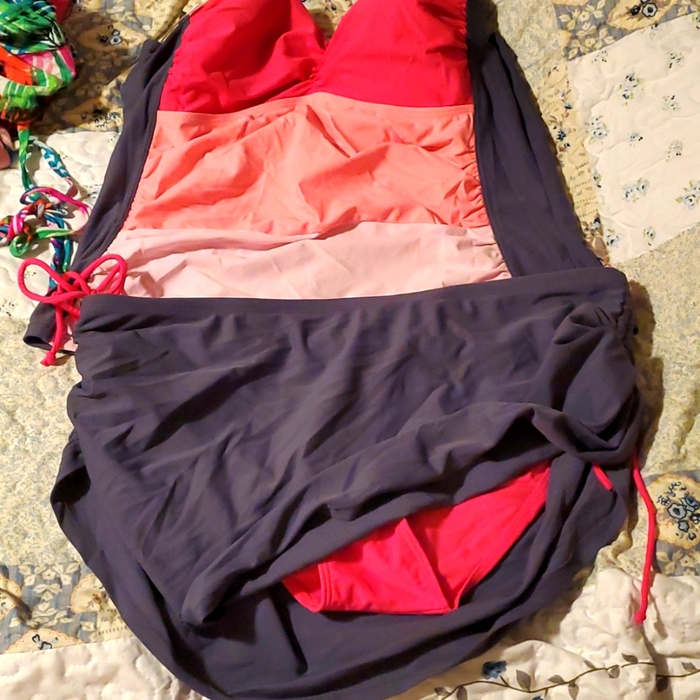 Under tankini